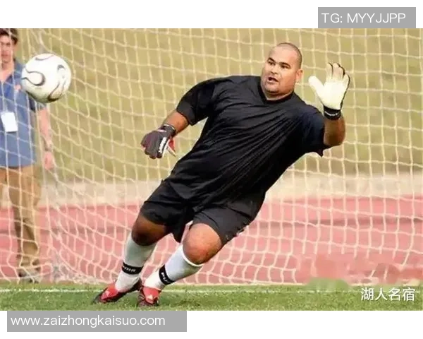 足球球星骚气十足的场上风采与场外魅力如何共同成就他们的传奇人生